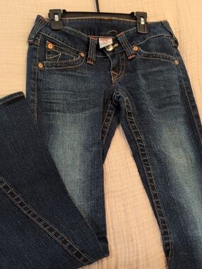 True Religion Women's Dark Wash Skinny Jeans with Contrast Stitching